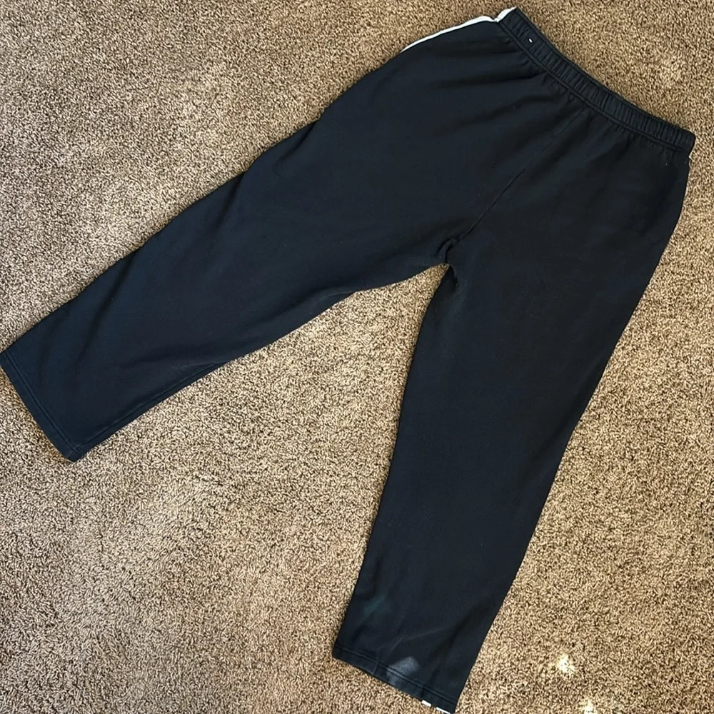 PINK 🖤 Campus Collection Sweatpants - Picture 5 of 6